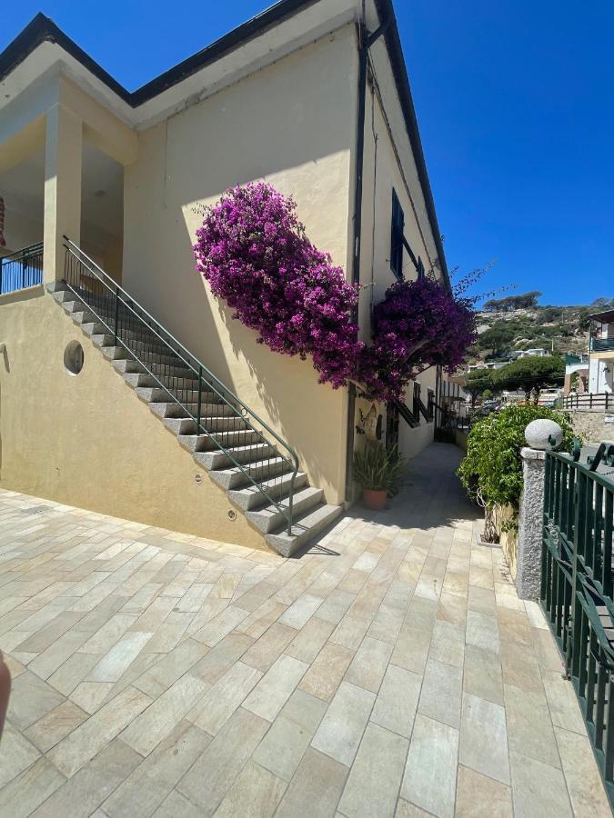 B&B L'Albero Di Melograno Seccheto Ngoại thất bức ảnh